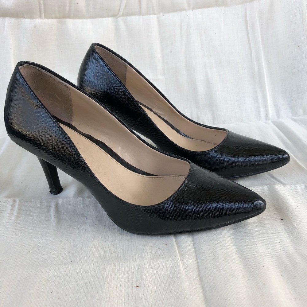 Kelly & Katie Women’s Pointed Toes Pumps
